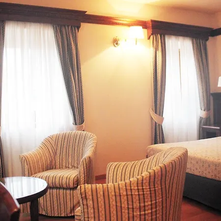 Borgo Capponi Relais Hotel Castel dʼAiano