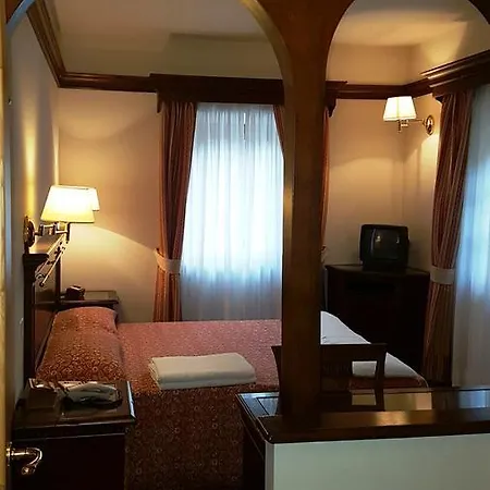 Borgo Capponi Relais 4*